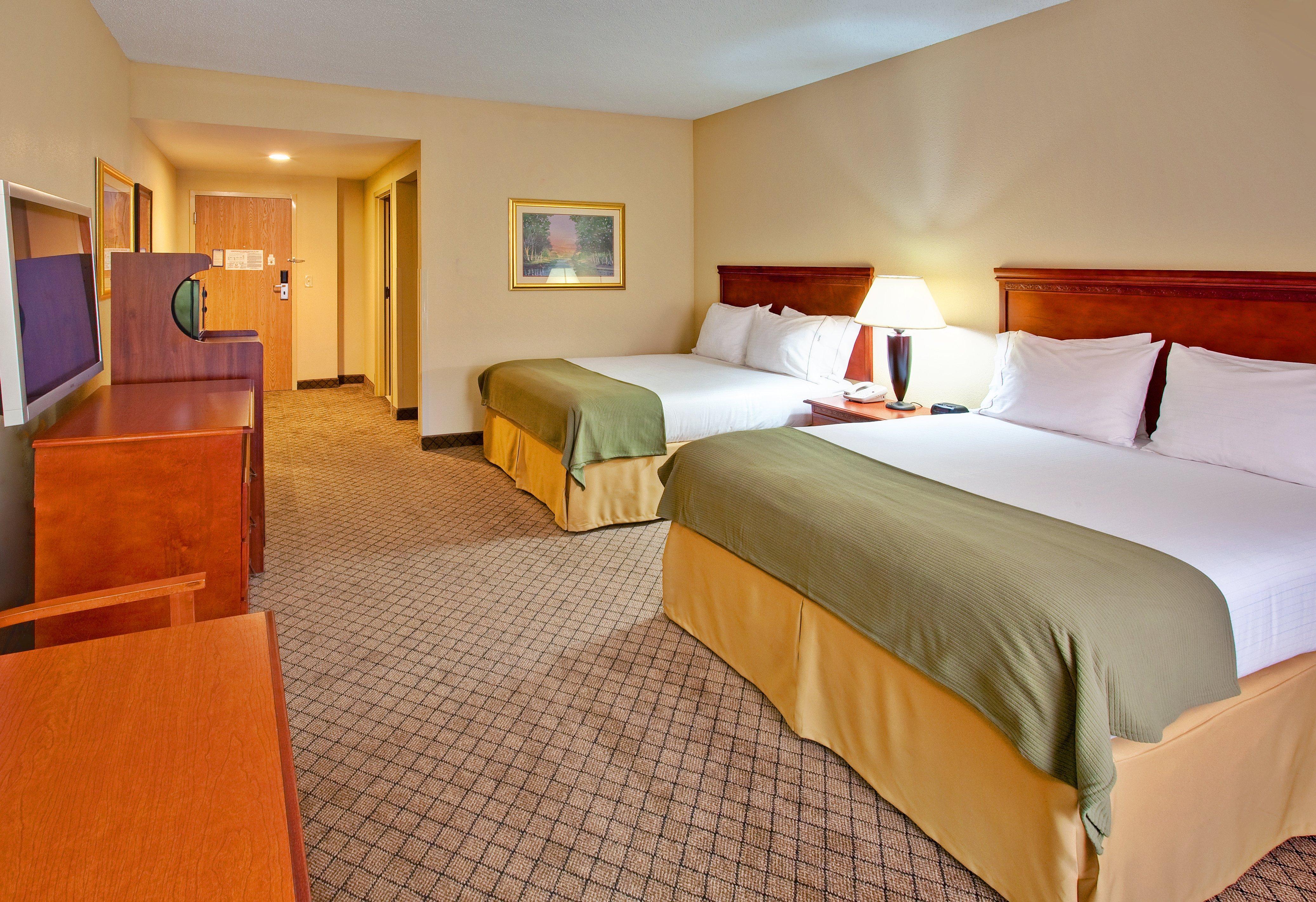 Holiday Inn Express & Suites Greenwood Exteriör bild
